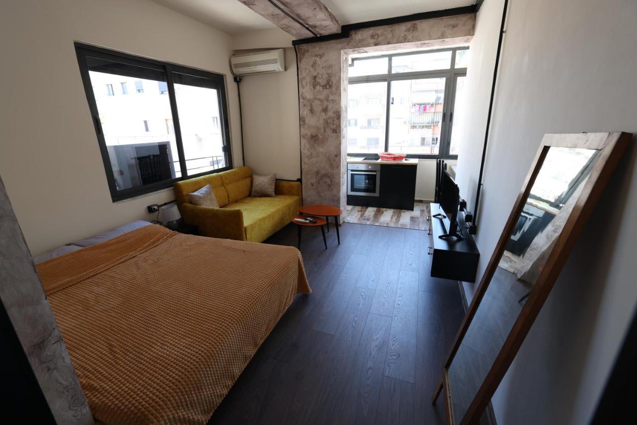 Stylish 1-Bedroom In Tirana #2 Exteriör bild