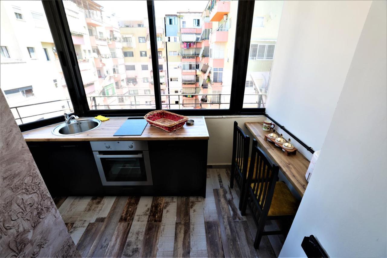 Stylish 1-Bedroom In Tirana #2 Exteriör bild